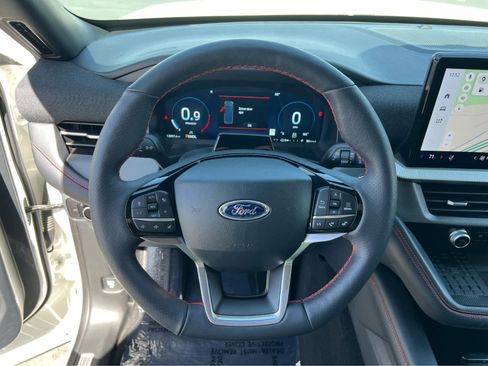 Certified 2025 Ford Explorer ST-Line w/ Premium Package image 37