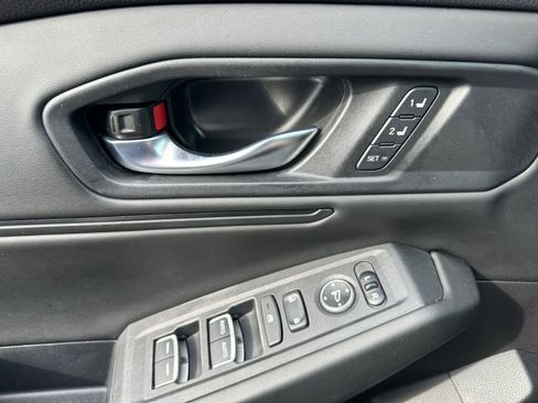 Used 2023 Honda Accord EX-L image 11