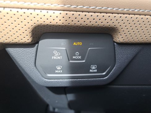 New 2026 Volkswagen Atlas Cross Sport SE AWD/4WD image 25