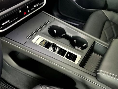 New 2026 Volkswagen Atlas Cross Sport SE image 17