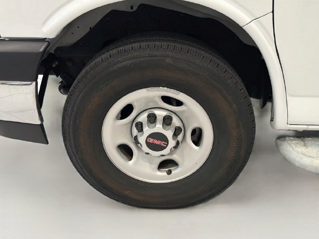 Used 2025 GMC Savana 2500 w/ Driver Convenience Package RWD image 22
