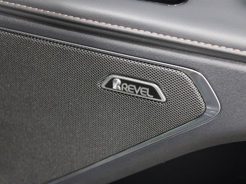 Certified 2024 Lincoln Nautilus Reserve w/ Equipment Group 202A image 36