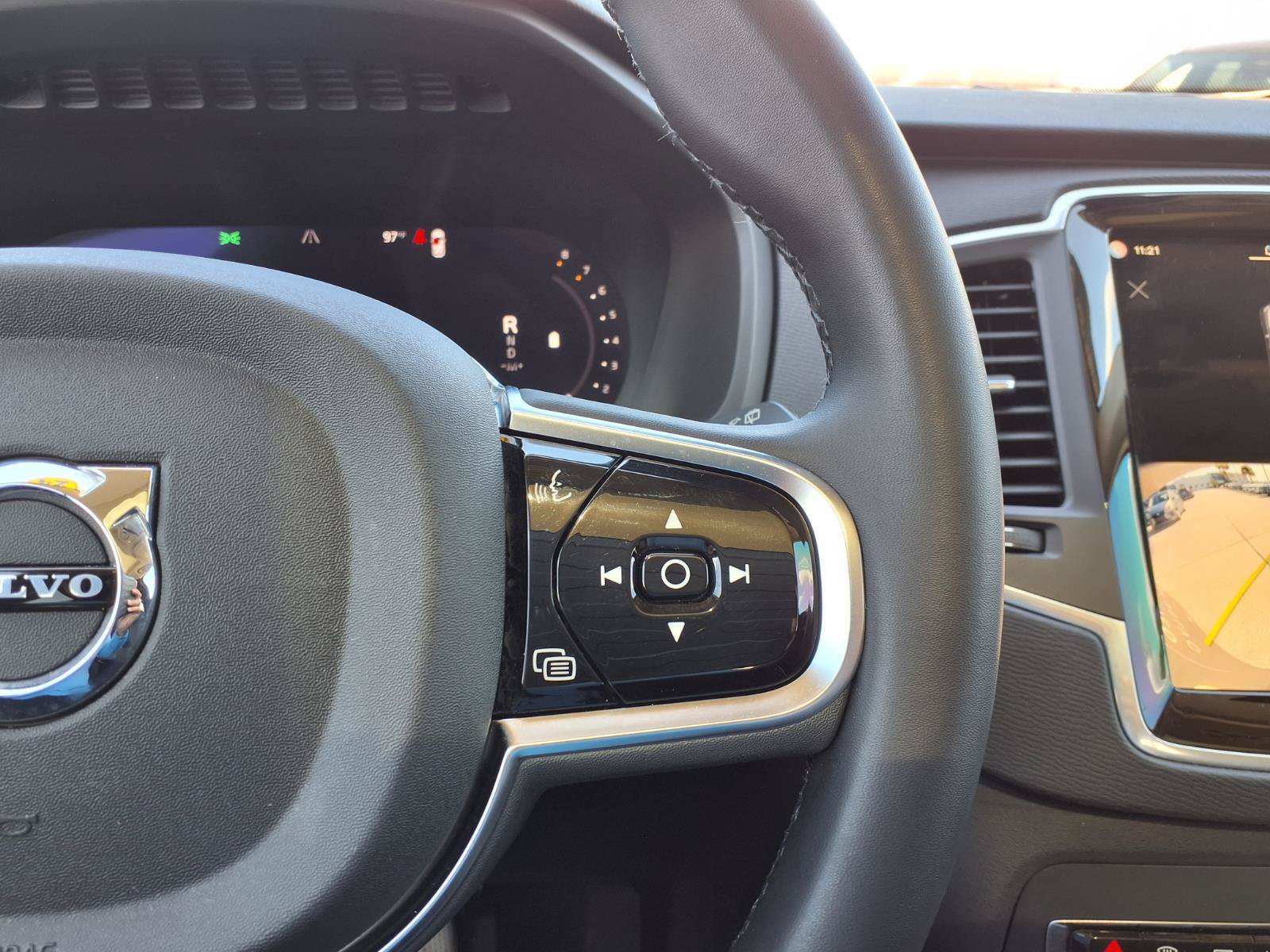 Certified 2024 Volvo XC90 B5 Core AWD/4WD image 30