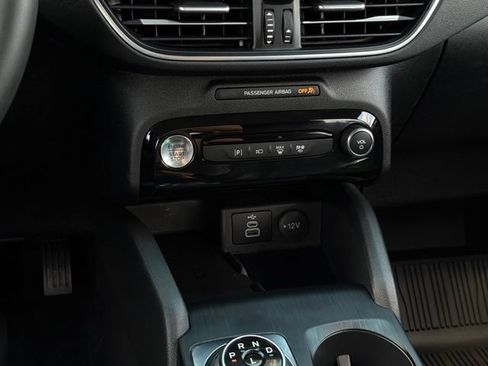 Certified 2024 Ford Escape Platinum w/ Premium Technology Package AWD/4WD image 22