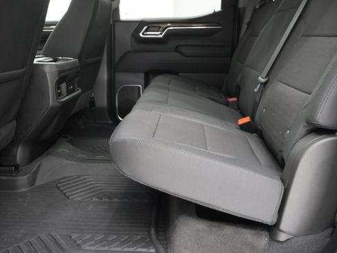 Used 2024 Chevrolet Silverado 1500 RST AWD/4WD image 9