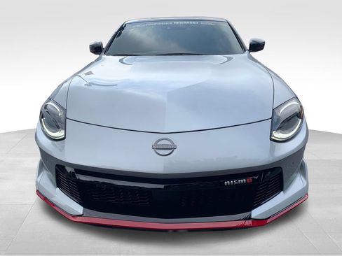 Used 2025 Nissan Z NISMO w/ Floor Mat Package RWD image 16