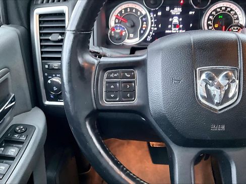 Used 2015 RAM 2500 Big Horn image 25