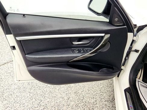 Used 2016 BMW 340i Sedan RWD image 11