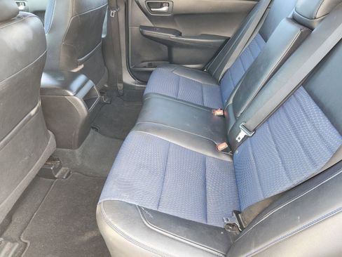 Used 2016 Toyota Camry SE image 35
