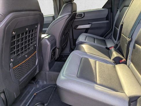 Used 2022 Ford Bronco Black Diamond image 16