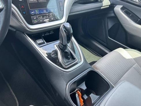 Used 2023 Subaru Outback Premium image 28