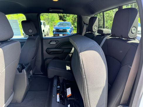 New 2026 GMC Canyon Elevation RWD image 9