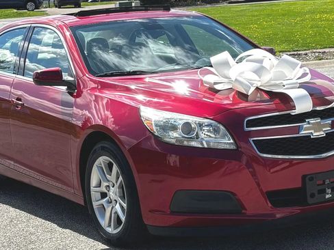 Used 2013 Chevrolet Malibu Eco w/ Power Convenience Package FWD image 7
