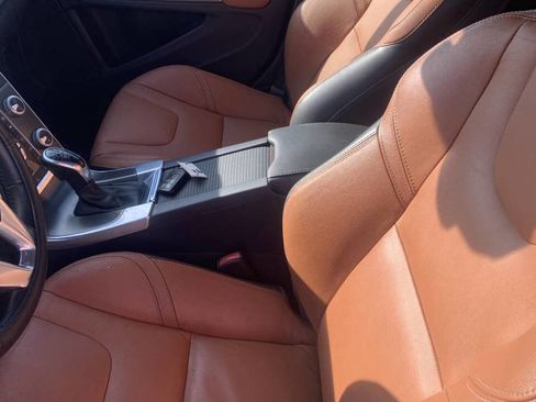 Used 2016 Volvo V60 T5 Premier w/ Convenience Package image 15