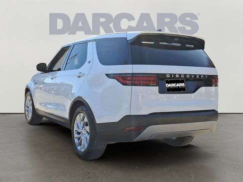 Used 2024 Land Rover Discovery S image 4