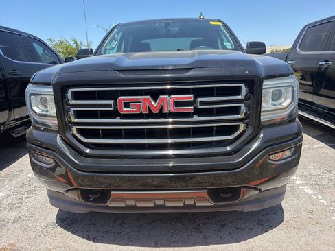 Used 2017 GMC Sierra 1500 SLE w/ SLE Value Package image 2