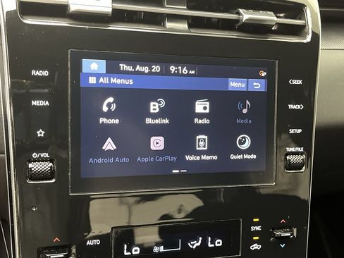 Used 2024 Hyundai Santa Cruz SEL AWD/4WD image 16
