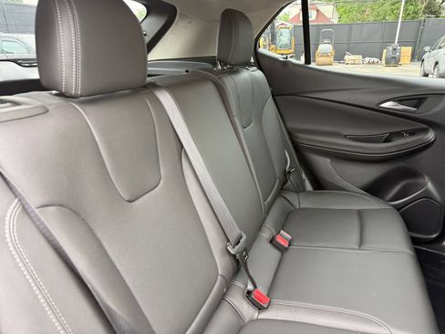 Used 2024 Buick Encore GX Sport Touring FWD image 21