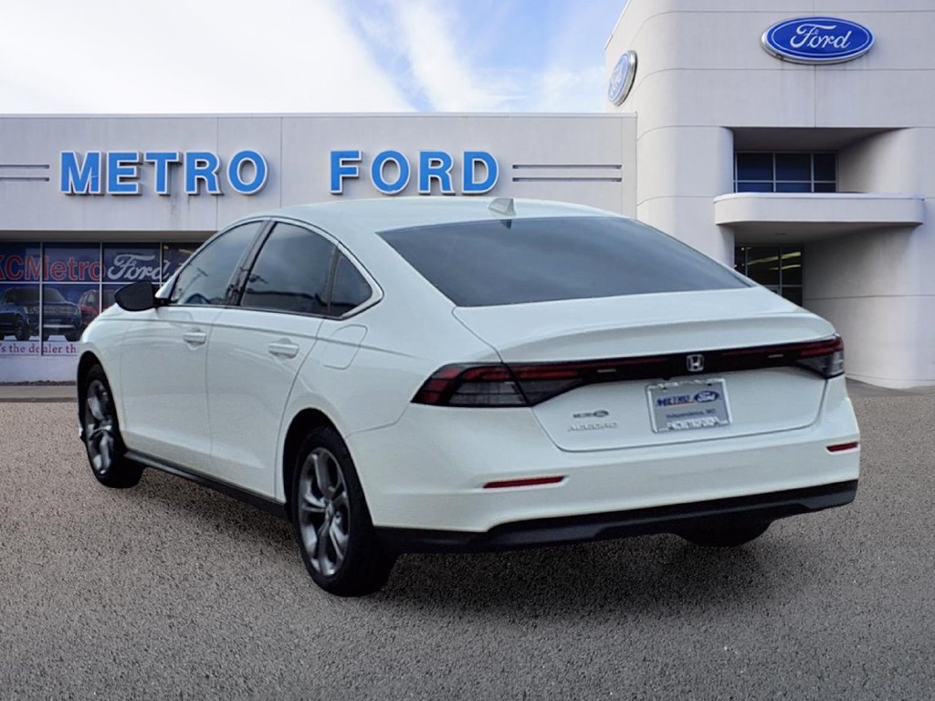 Used 2024 Honda Accord EX image 5
