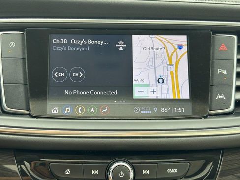 Certified 2023 Buick Enclave Essence w/ Experience Buick Package FWD image 21