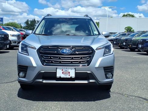 Certified 2023 Subaru Forester Premium AWD/4WD image 2