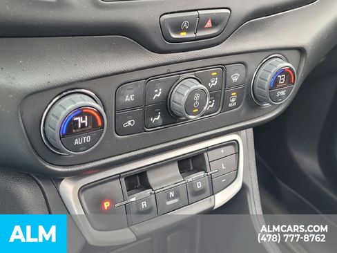 Used 2022 GMC Terrain SLE w/ Driver Convenience Package image 23