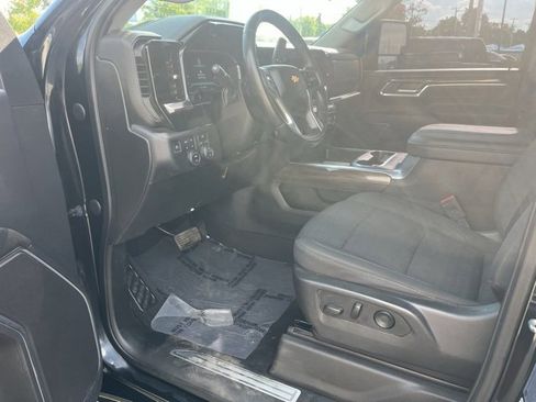 Used 2024 Chevrolet Silverado 2500 LT image 15