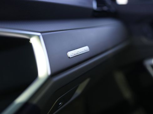 Used 2024 Audi Q3 2.0T Premium Plus image 28