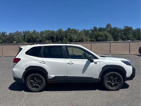 Used 2022 Subaru Forester Wilderness AWD/4WD image 4