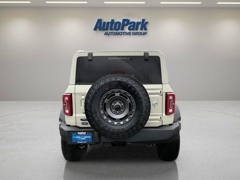 New 2025 Ford Bronco Outer Banks w/ Sasquatch Package AWD/4WD image 6