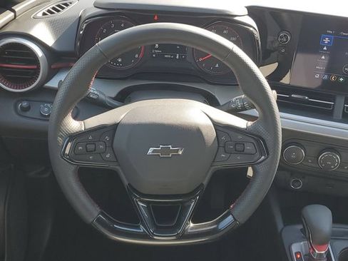 Certified 2025 Chevrolet Trax RS w/ Driver Confidence Package FWD image 11