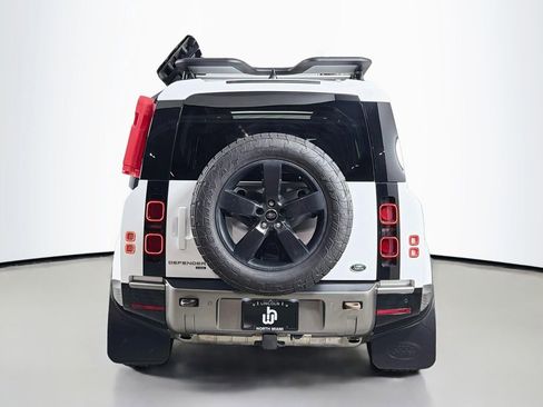 Used 2022 Land Rover Defender 110 X-Dynamic HSE AWD/4WD image 6