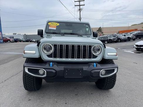 Certified 2024 Jeep Wrangler Unlimited Sahara AWD/4WD image 5