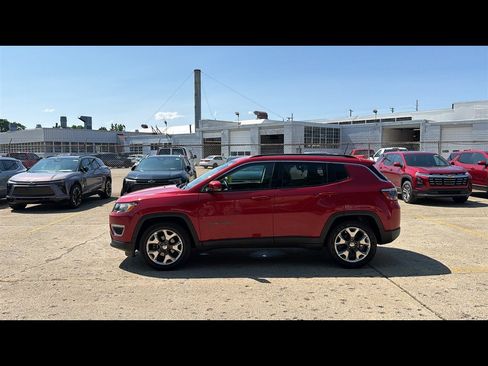 Used 2019 Jeep Compass Limited FWD image 3