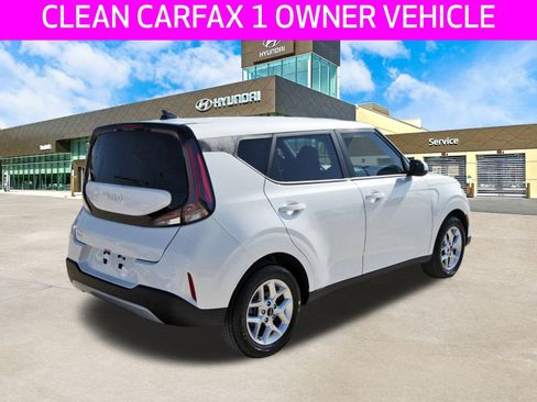 Used 2025 Kia Soul LX w/ LX Technology Package image 5