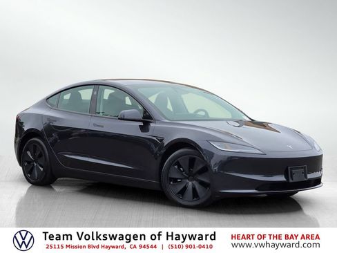 Used 2024 Tesla Model 3 Standard Range RWD image 1