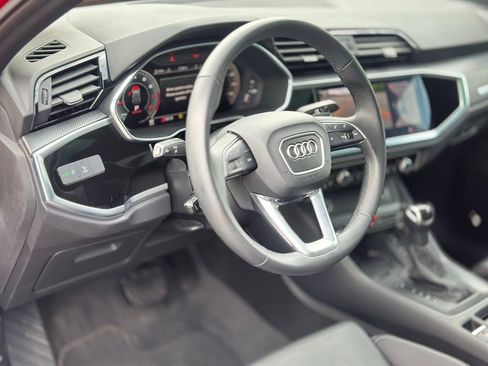 Used 2023 Audi Q3 2.0T Premium Plus w/ Premium Plus Package AWD/4WD image 13