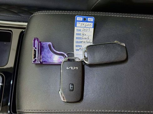 Used 2023 Kia Sorento SX AWD/4WD image 4