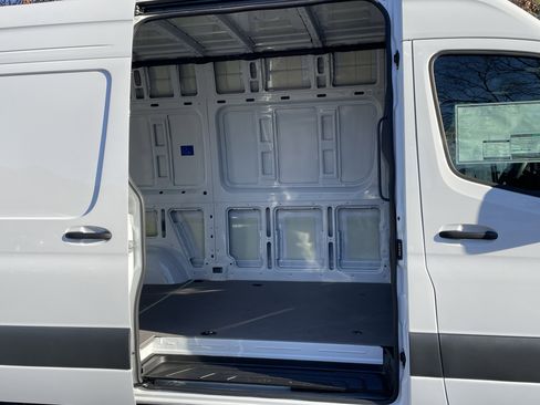 New 2025 Mercedes-Benz Sprinter 2500 image 7