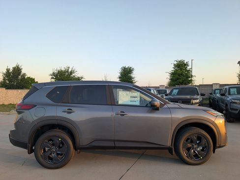 New 2026 Nissan Rogue SV FWD image 3