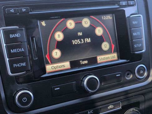 Used 2014 Volkswagen GTI Wolfsburg Edition image 24