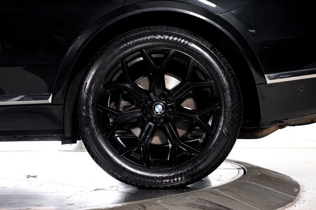 Used 2024 BMW X7 xDrive40i w/ Premium Package AWD/4WD image 15