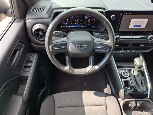 Certified 2024 Chevrolet Colorado Trail Boss w/ Advanced Trailering Package AWD/4WD image 11