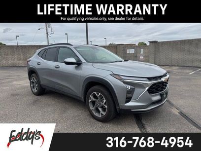 Used 2025 Chevrolet Trax LT w/ LT Convenience Package