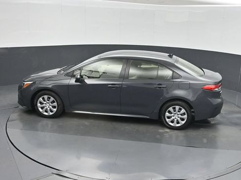 Used 2025 Toyota Corolla LE FWD image 44