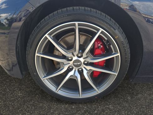 Used 2019 Genesis G70 3.3T Advanced w/ Elite Package RWD image 14