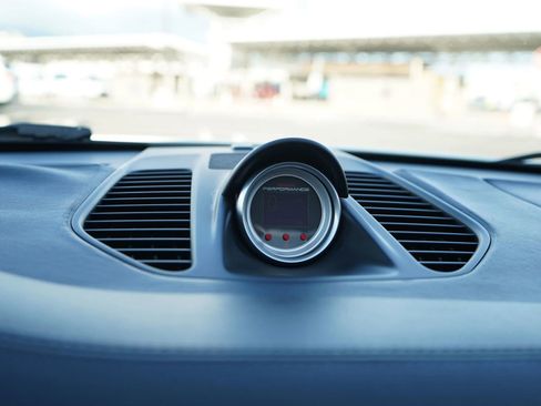 Used 2015 Porsche 911 Turbo S w/ High-end Infotainment Package image 11