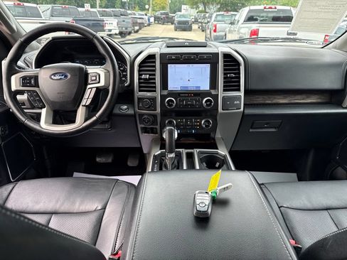 Used 2019 Ford F150 Lariat w/ Equipment Group 502A Luxury AWD/4WD image 41