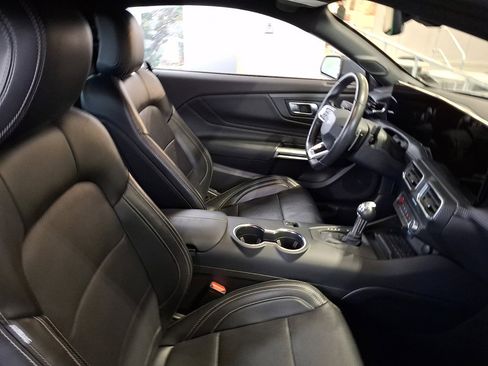 Used 2024 Ford Mustang GT Premium image 13