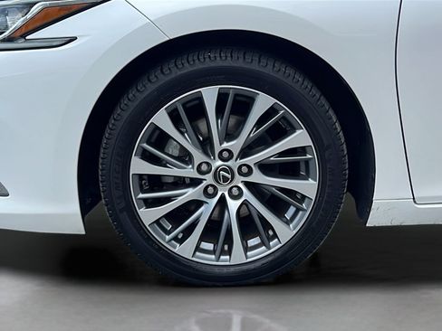 Used 2019 Lexus ES 350 w/ Premium Package FWD image 26
